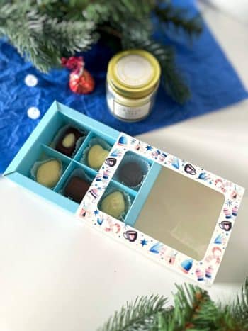 Коробка с окном под 6 конфет Теплый праздник, 137х98х38 мм (дно и обечайка) — изображение 3